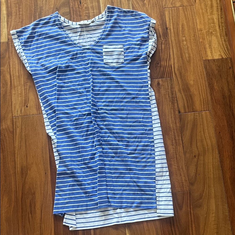 Vineyard Vines White Tee with Blue Stripes